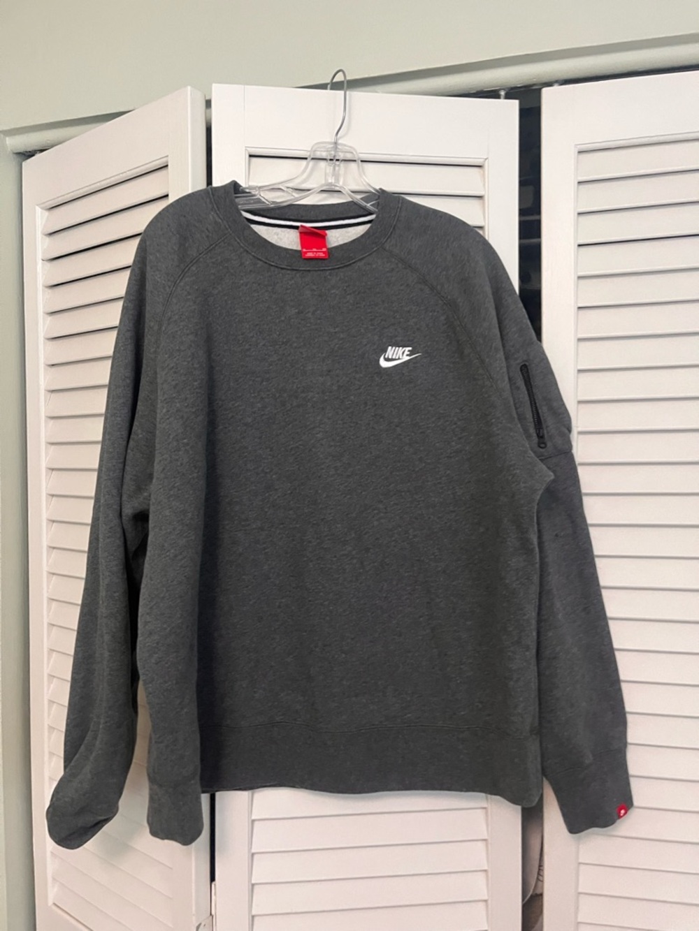 Nike Men's Charcoal Gray Crewneck Sweatshirt with White Logo
